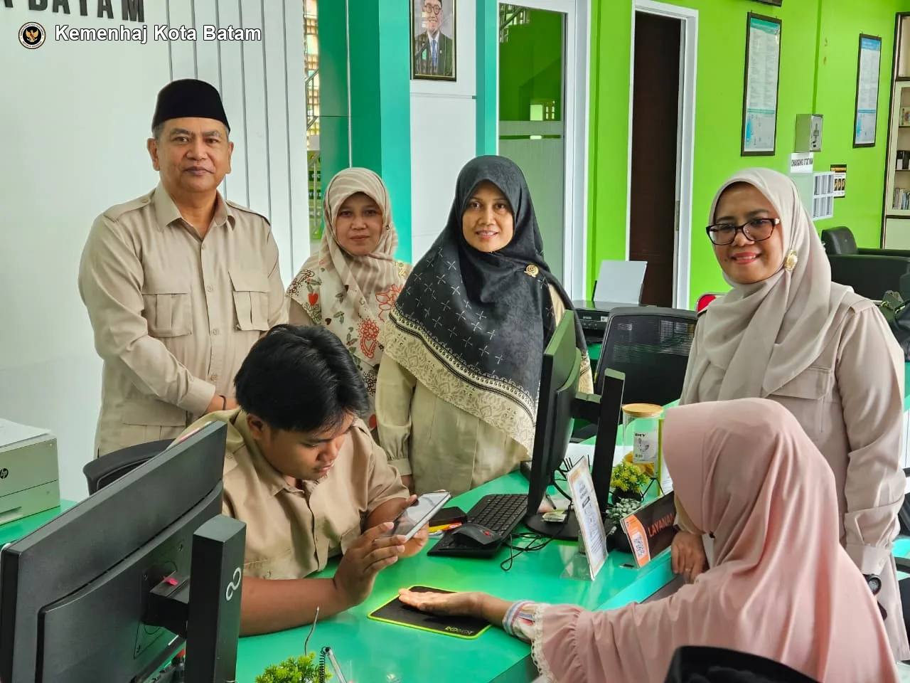 Monitoring Biometrik Haji, Kemenhaj RI Tinjau Kesiapan Pemvisaan Jemaah Batam